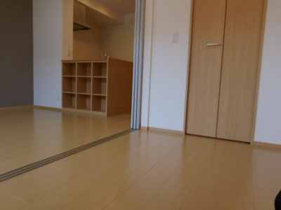 【寝室】 | フォーゲルテラス ブラウⅠ | 洋室～リビング