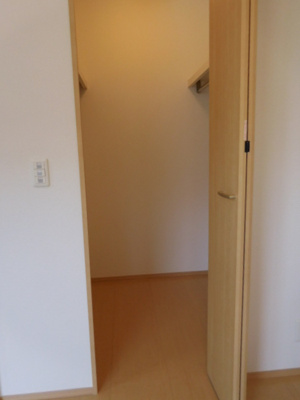 【収納】 | フォーゲルテラス ブラウⅠ | ウォークインクローゼット