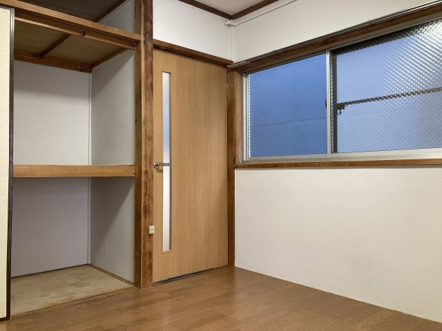 東映マンションの居間・リビング