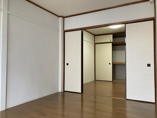 東映マンションの居間・リビング