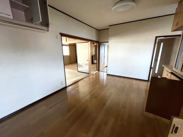 【居間・リビング】 | 山形市柏倉　中古戸建