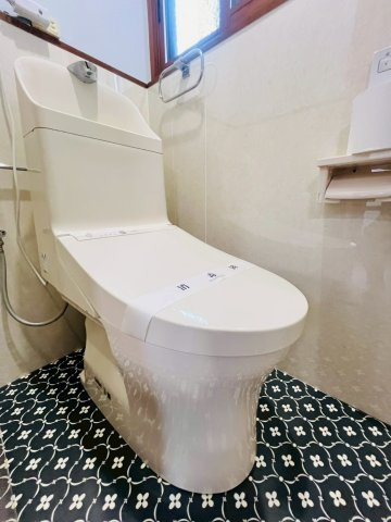 五色山3丁目戸建のトイレ