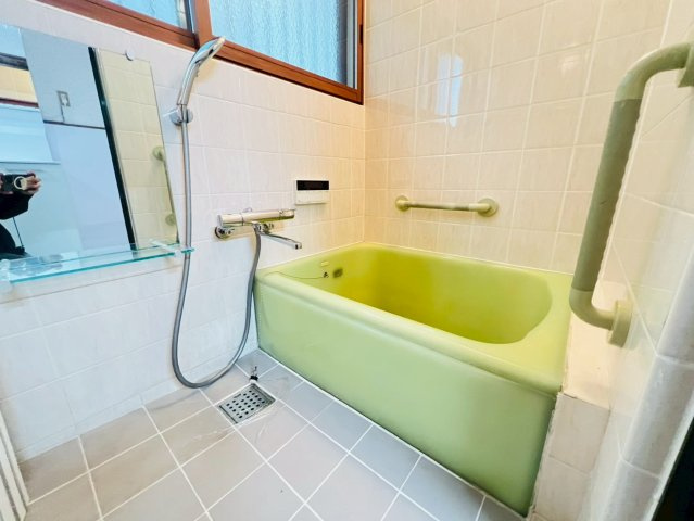 五色山3丁目戸建の浴室