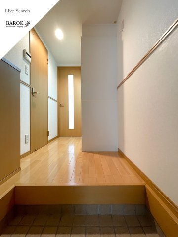 ピュア別府七番館の玄関