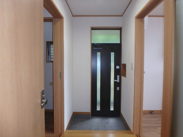 M0112R　サクラパレスの玄関