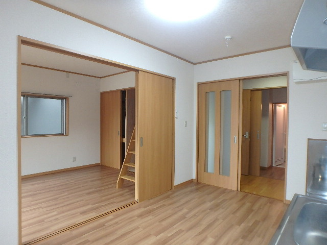 M0112R　サクラパレスの居間・リビング