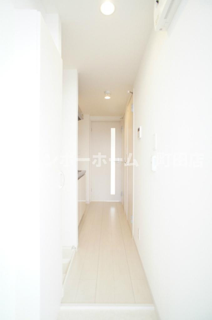 リブリ・テラ※初期費用分割あと払いサービス利用可能物件の玄関