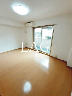 【居間・リビング】 | サンリット三好 | 洋室のお部屋です。