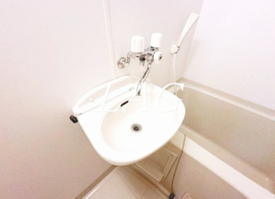 【洗面所】 | Ｆｏｒｅｓｔ南大塚 | 洗面台です。