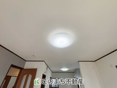 | KEM宇都宮市砥上町1期 | リビングに照明備え付けております。