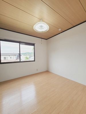 【居間・リビング】 | ルナコーポ東津田