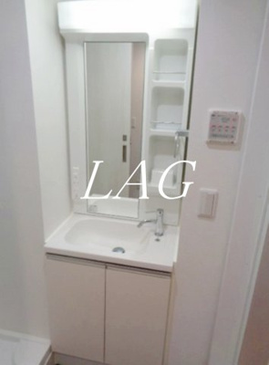 【洗面所】 | RELUXIA大塚 | 独立洗面台です。