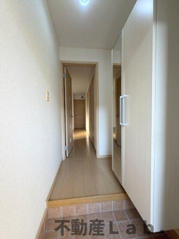 Ｐ’ＣＡＳＴＥＬＬＯ　Ａの玄関