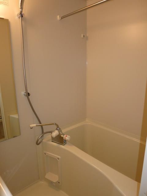 ＫＤＸレジデンス東新宿の浴室