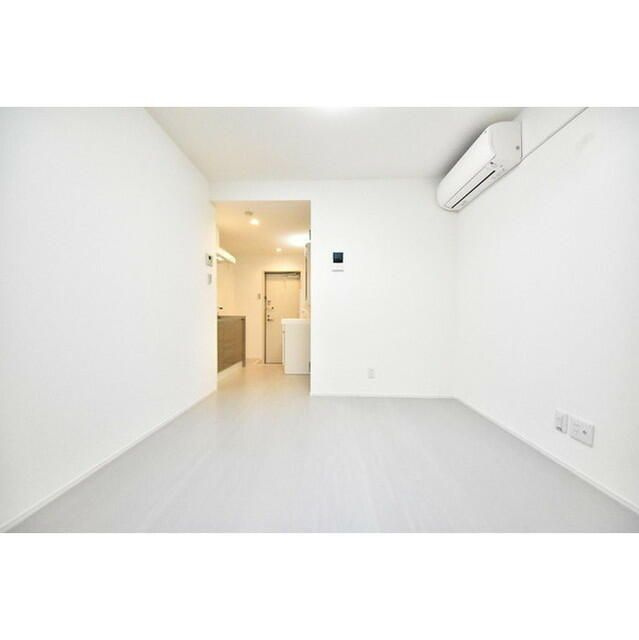 セレブラーレ町屋の洋室