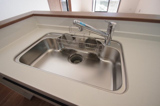 【キッチン】 | 【仲介手数料無料！！】府中市栄町２丁目　新築戸建て（全4棟）C号棟　5390万円