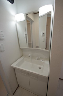 【独立洗面台】 | 【仲介手数料無料！！】府中市栄町２丁目　新築戸建て（全4棟）C号棟　5390万円