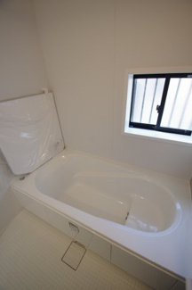 【浴室】 | 【仲介手数料無料！！】府中市栄町２丁目　新築戸建て（全4棟）C号棟　5390万円