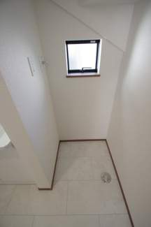 【ランドリースペース】 | 【仲介手数料無料！！】府中市栄町２丁目　新築戸建て（全4棟）C号棟　5390万円