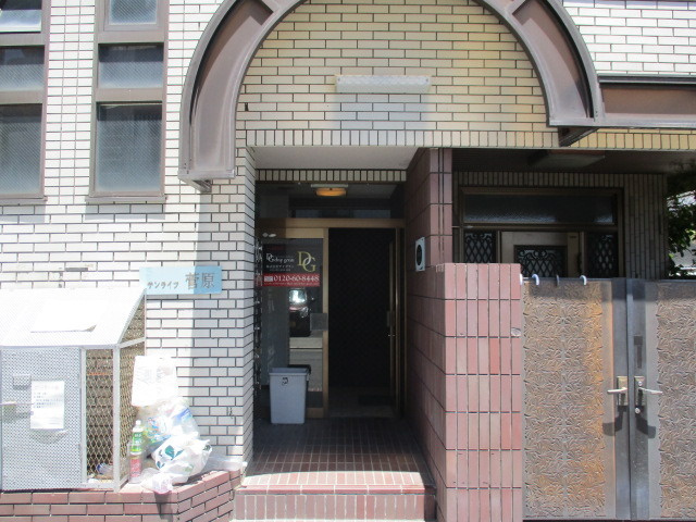 きれいなエントランスです