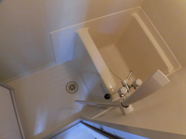 バストイレ別なので湯船に浸かりしっかり疲れを癒してください