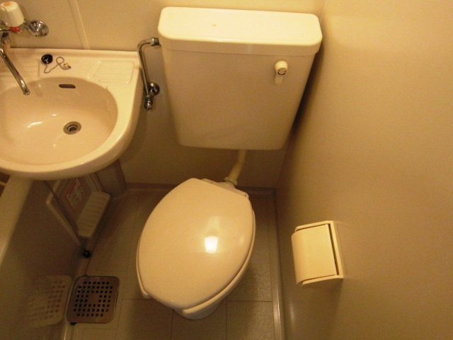 ユニットバスのトイレはお掃除が楽です