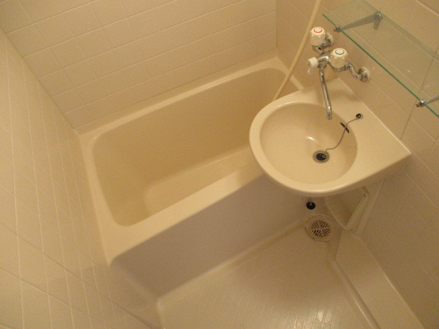 お風呂に浸かって疲れを癒してくださいね