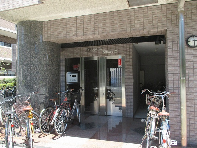 きれいなエントランスです