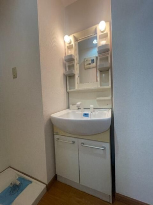 【洗面所】 | サンライフ新座 | ゆったりとスペースのある洗面所