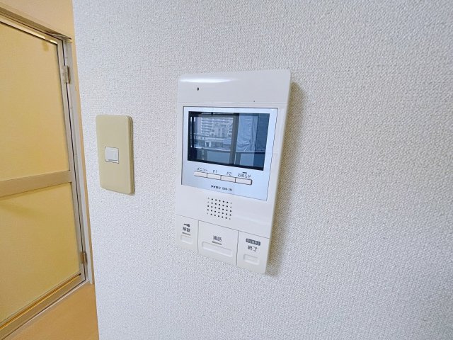 来客時にも安心の室内インターホンです