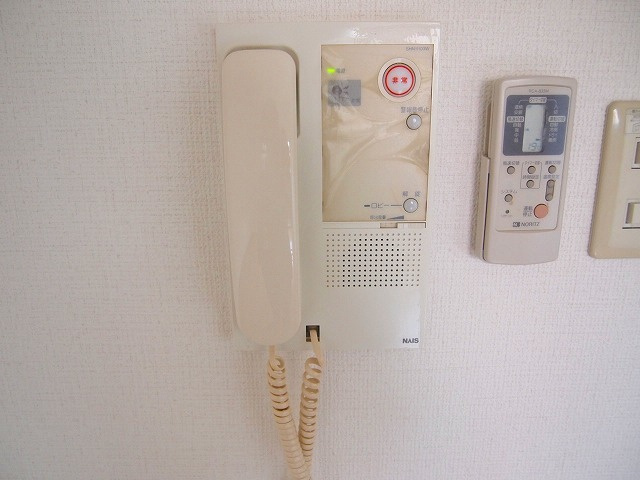 インターホンがあるので急な来客時も安心ですね