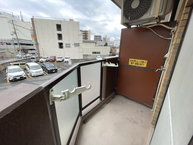 バルコニーがあります