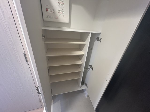 【収納】エスリード新大阪ザ・プレミアEAST