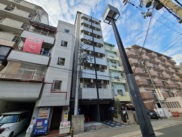 シンプルなデザインの外観です