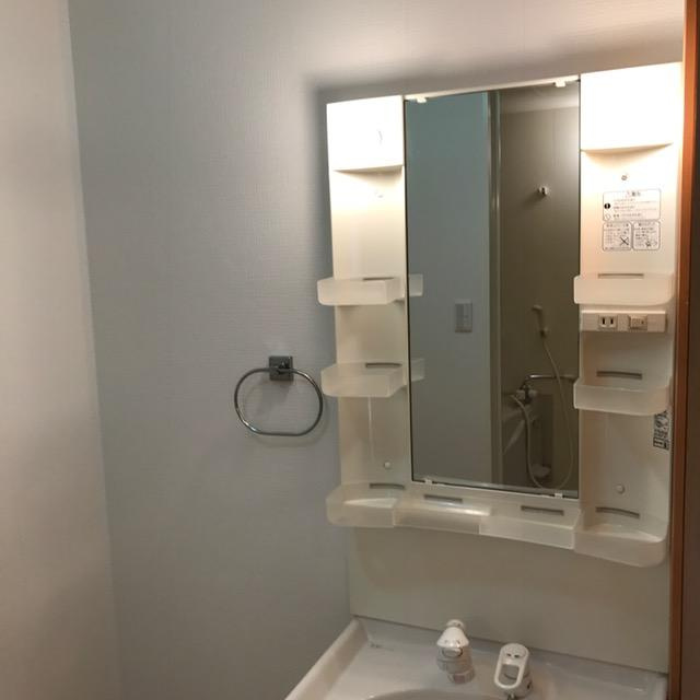 神戸市兵庫区石井町３丁目のアパートの洗面所