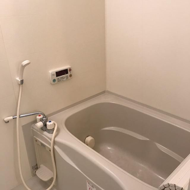 神戸市兵庫区石井町３丁目のアパートの浴室