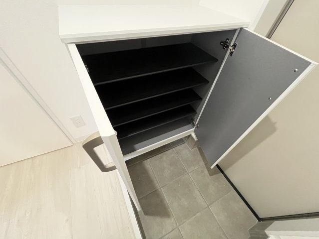 シューズボックス付きで玄関周りを綺麗に出来ます