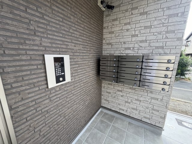 オートロック付きのマンションです