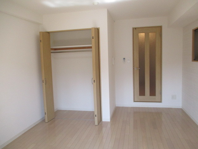 きれいなフローリングのお部屋です