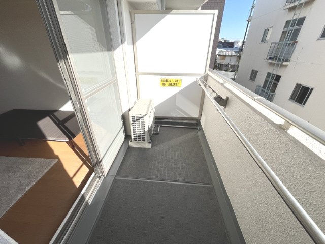 陽当たり良好なバルコニーです