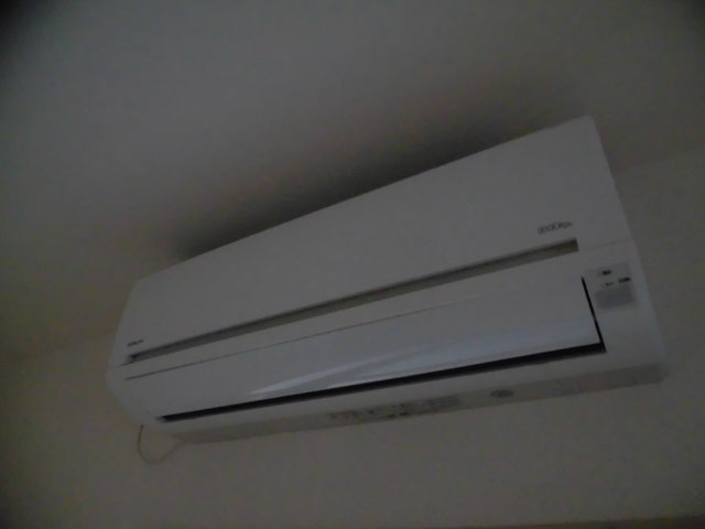 エアコンが付いており年中快適に暮らせますね