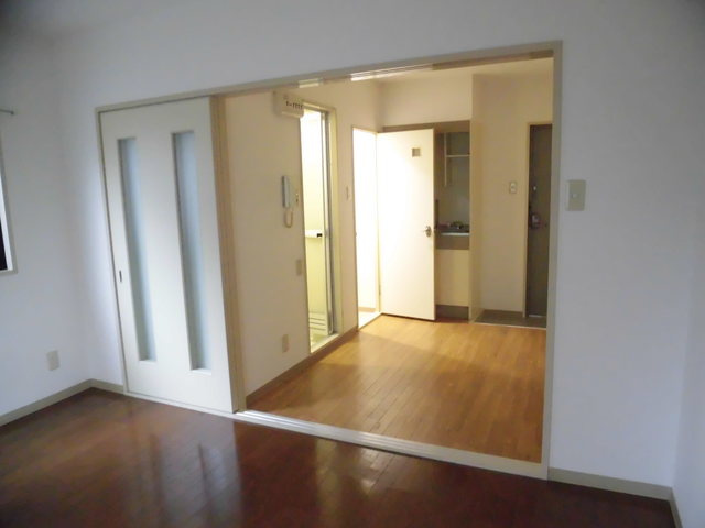 最初の一人暮らしには十分の広さのお部屋です