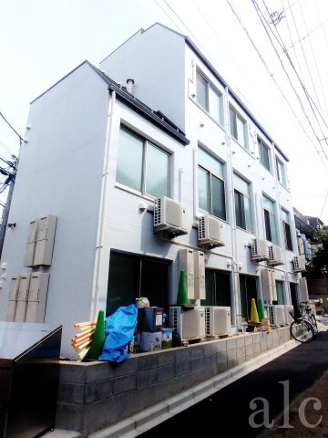 新宿区北新宿３丁目の賃貸マンション