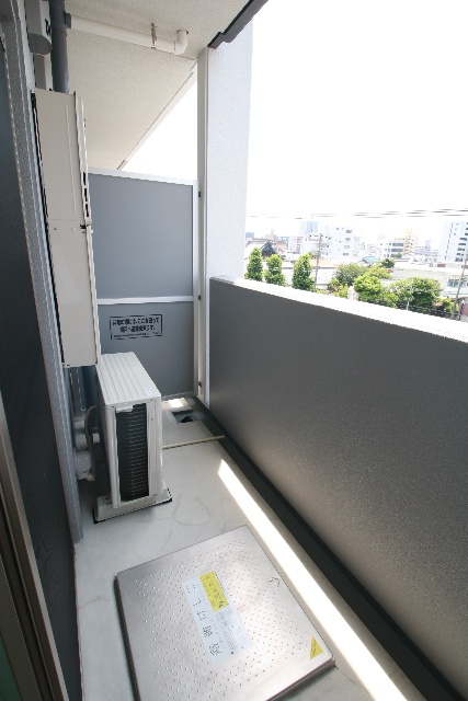 レジデンス ユウキ　名古屋市賃貸 仲介手数料無料のバルコニー