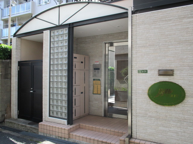 きれいなエントランスです