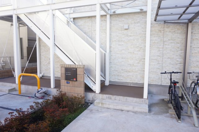 リブリ・ブリックスのエントランス|毎日通るエントランスはこのようになっています