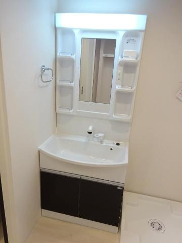 ユニヴァリィ　ルークスの独立洗面台|洗髪洗面化粧台