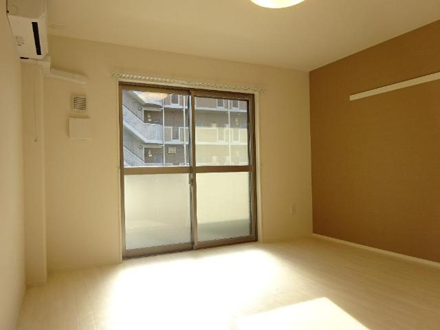 ユニヴァリィ　ルークスの内装|洋室