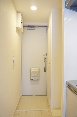 リブリ・ルームス弁天3の玄関|きれいな玄関です