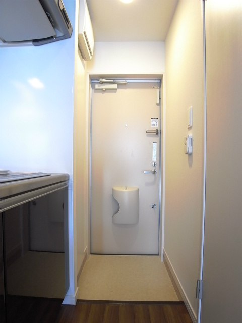 リブリ・ルーチェ ディ セータの玄関|明るい玄関です